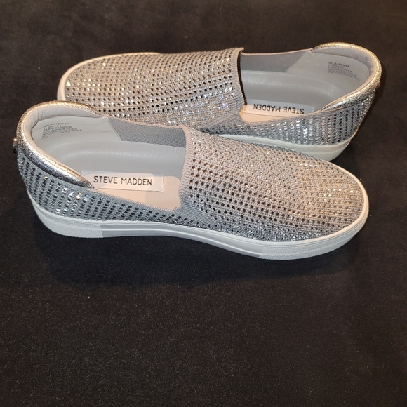 STEVE MADDEN SNEAKERS - Picture 3 of 7